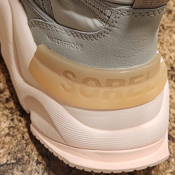 SOREL Kinetic RNEGD Sport Waterproof Insulated Boots - Gray/Pink - Size 6.5 - Picture 9 of 15
